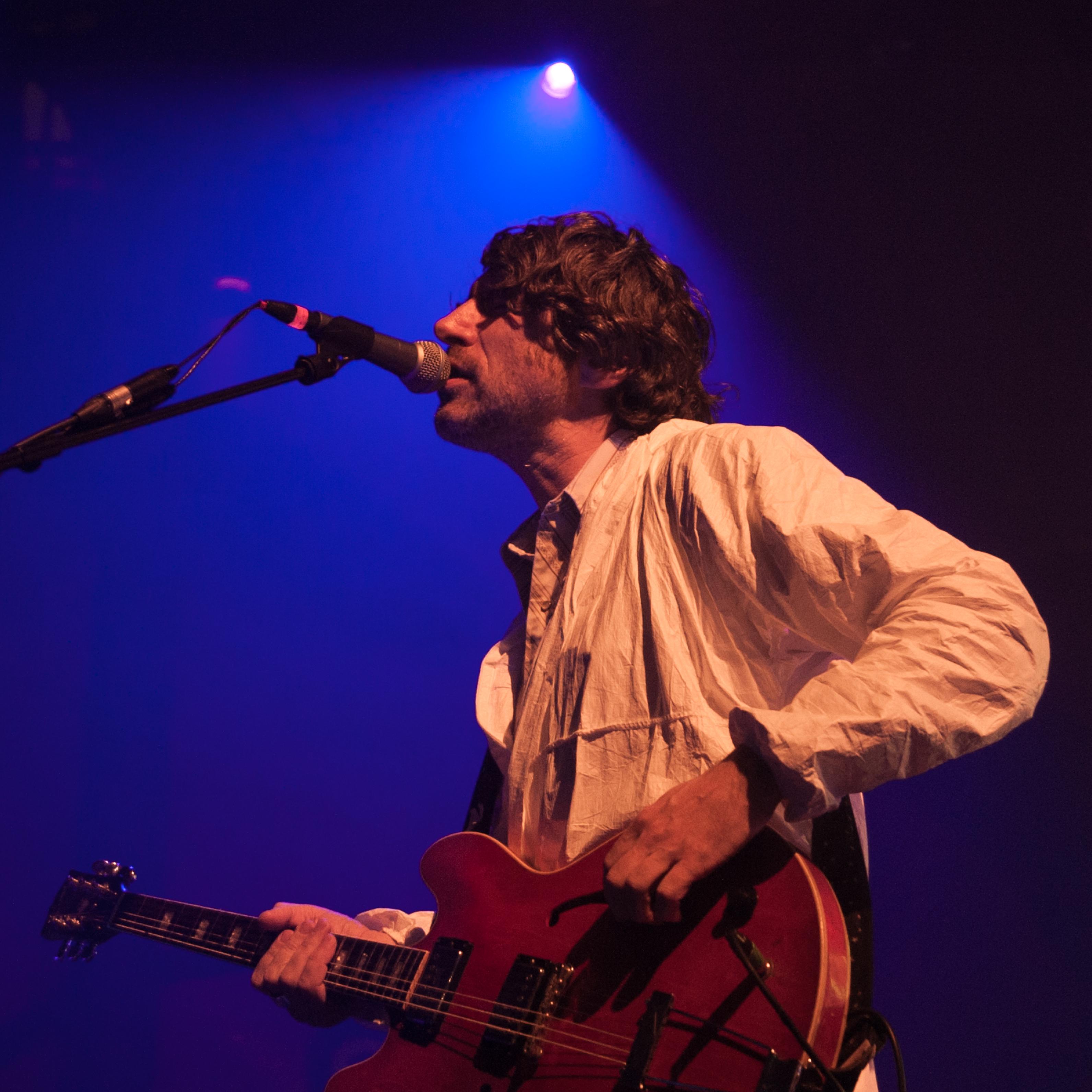 Super Furry Animals live